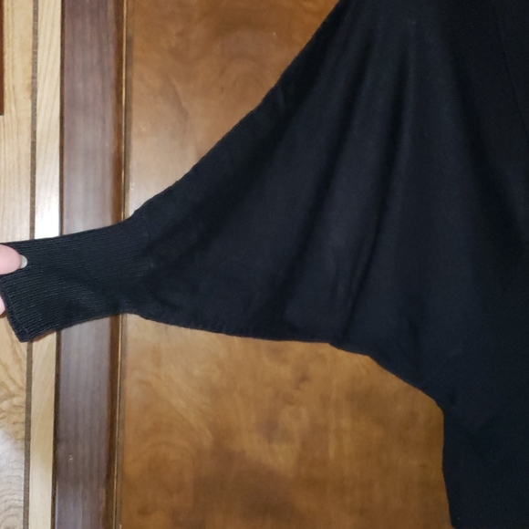 ~Express Design Studio Black Sweater Sz. XS - Picture 3 of 7